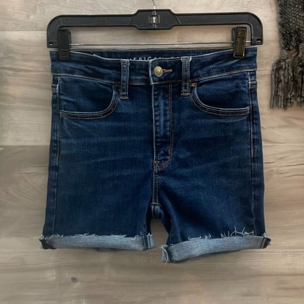 American Eagle Womens Blue Medium Wash Super Hi Rise Jegging Cut Off Shorts Sz 2